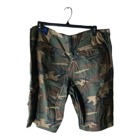 Monument Army Camo Cargo Short Men's Size 42 New - Picture 4 of 12